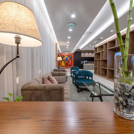 Eden Gardens Hotel Акра Екстериор снимка