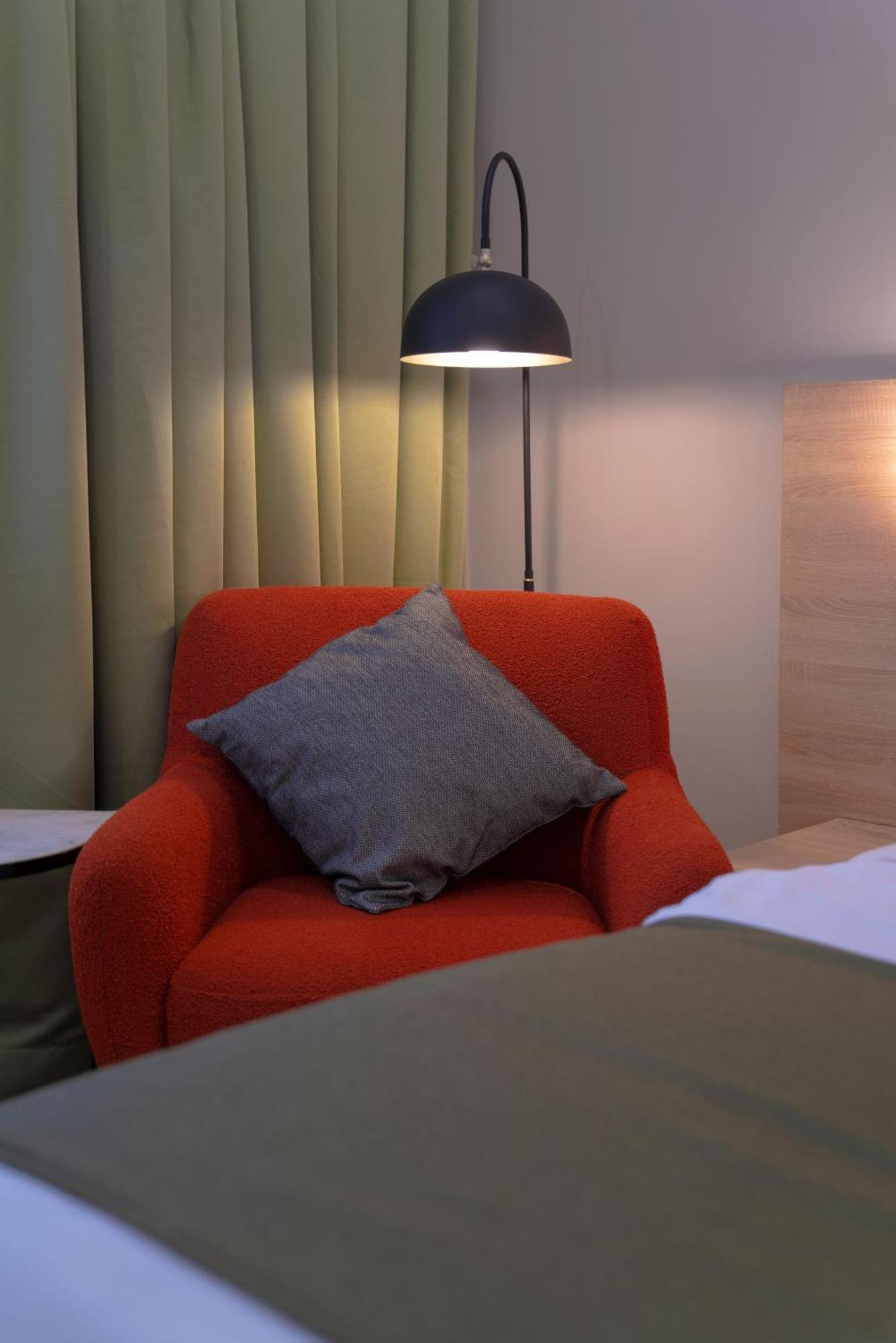 Eden Gardens Hotel Акра Екстериор снимка