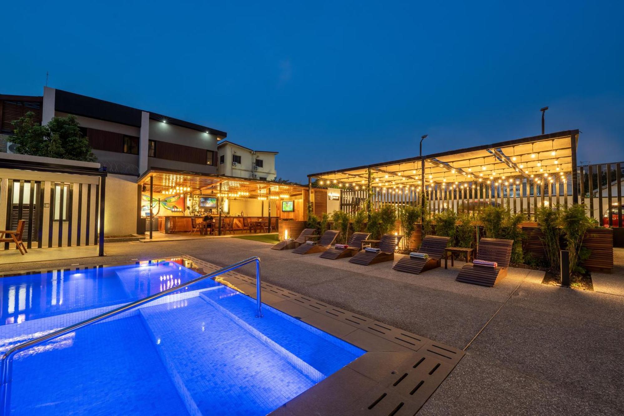 Eden Gardens Hotel Акра Екстериор снимка